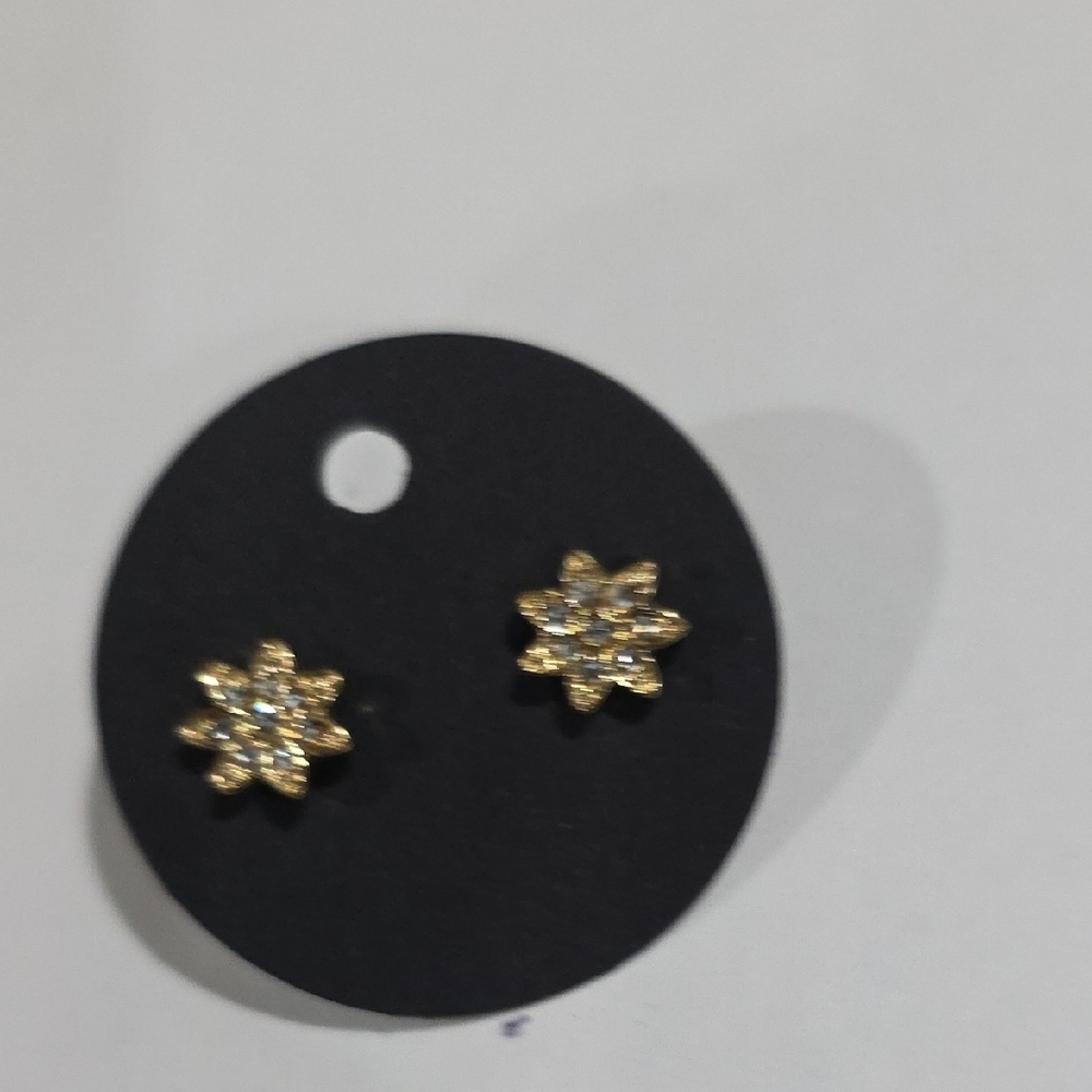Gold Flower Stud Earrings with Crystal Petals – Elegant Dainty Womem's Jewelry - Picture 6 of 9